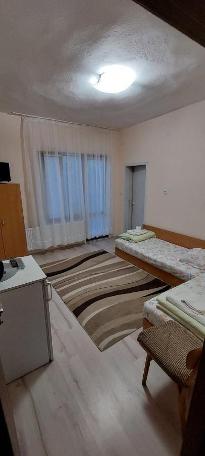 Guest House Kukera พาเวลบันยา ภายนอก รูปภาพ